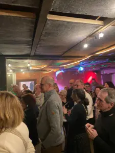 Tanz auf dem Hof